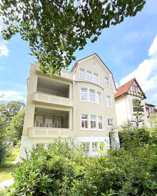 Exklusive Lage im Dobbenviertel - sanierte Altbauwohnung in der Beletage