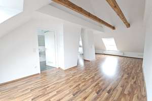 Helle 2-Zimmer-Wohnung in Hannover-Mitte mit EBK & Badewanne