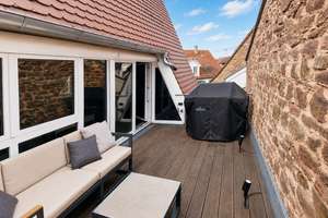 Durlacher Altstadt:  Moderne Wohnung auf 2 Etagen mit Dachterrasse