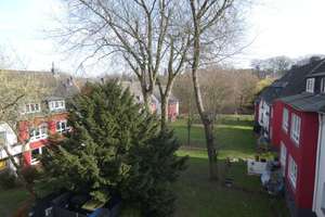 *** Altbauflair in Schlossparknähe! Sanierte DG-Wohnung mit Duschbad! *** – Fürstäbtissinstr. 51, 45355 Borbeck-Mitte, Essen – Vorschaubild 4