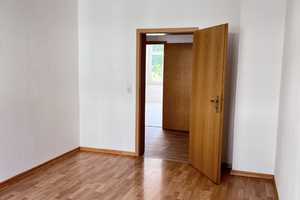 Helle 3-Zimmer-Wohnung mit Balkon und Stellplatz in ruhiger Lage – Richard-Wagner-Str. 4, 9119 Chemnitz – Vorschaubild 10