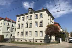 *Singles aufgepasst* DACHGESCHOSSWOHNUNG mit EBK*  – Rudolf-Renner-Straße 15, 1157 Dresden – Vorschaubild 1