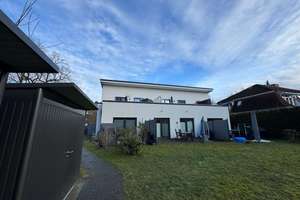 Charmante 2-Zimmer-Penthouse-Wohnung in Lübeck-St. Jürgen