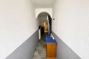 Großzügiges Wohnhaus mit ca. 220 m², 600 m2 Garten und viel Gestaltungspotenzial – Die vollständige Adresse der Immobilie erhältst du vom Anbieter., 41542 Dormagen – Vorschaubild 2
