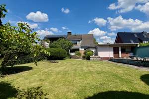 Großzügige Doppelhaushälfte mit Traumgrundstück in Gladbeck-Butendorf – Die vollständige Adresse der Immobilie erhältst du vom Anbieter., 45968 Gladbeck – Vorschaubild 2