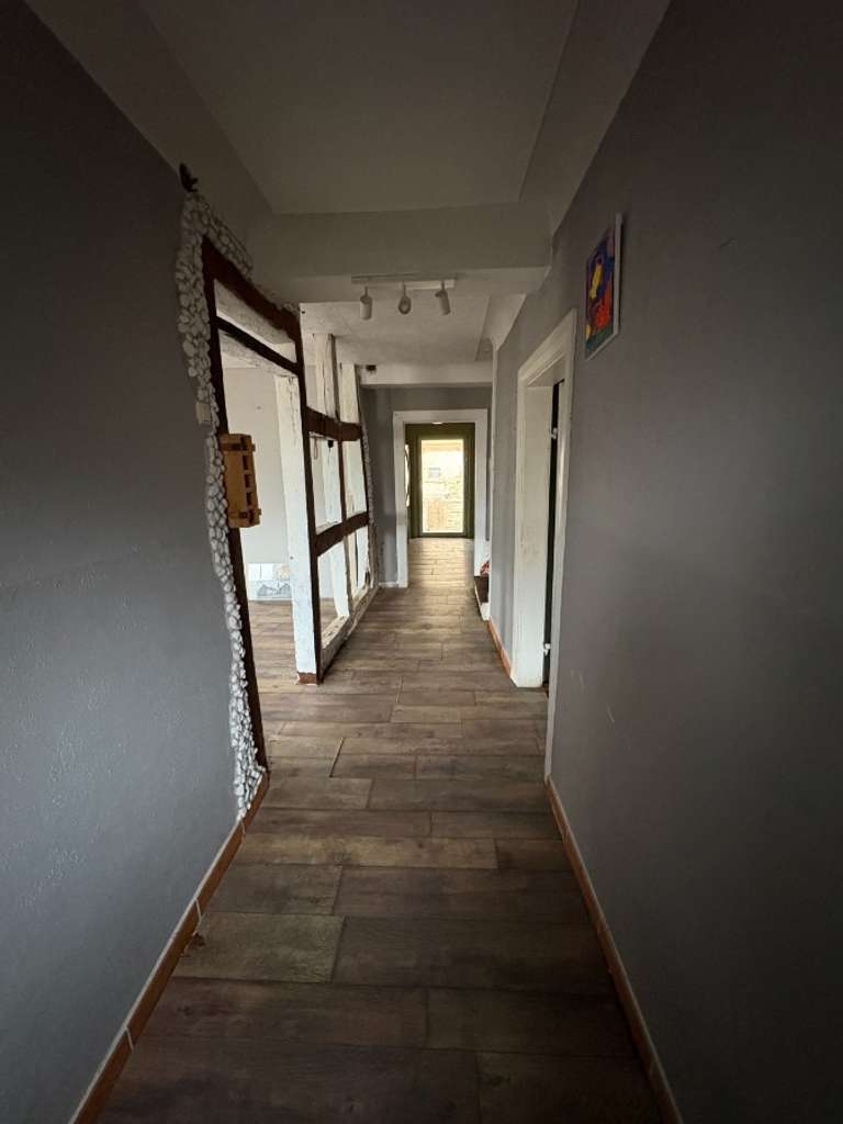 Immobilie in Niederalben - Charmantes, denkmalgeschütztes Einfamilienhaus mit Privatsphäre und Naturanschluss - Bild 1