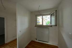 2-Zimmer-Wohnung in guter Lage in Erlangen sucht neuen Mieter – Paul-Gossen-Str. 95, 91052 Rathenau, Erlangen – Vorschaubild 4