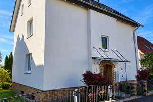 Wohnen mit Weitblick 
Vielseitiges Familienhaus in begehrter Kasseler Wohnlage