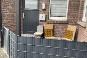 Attraktive und vollst. renovierte 3-Raum-EG-Wohnung mit geh. Innenausstattung mit EBK