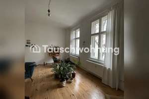 Tauschwohnung: Helle 2-Zimmer-Altbauwohnung mit Dielen in ruhiger Straße