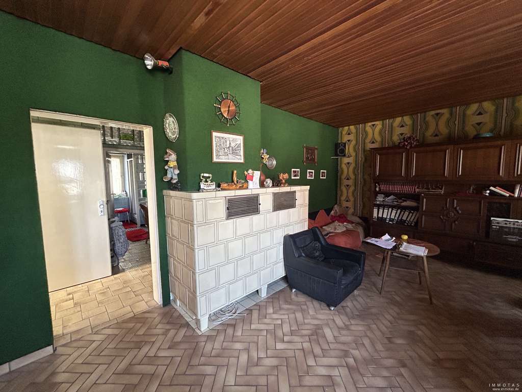 Immobilie in Pirmasens - BIETERVERFAHREN - PROVISIONSFREI für Käufer - Sanierungsbedürftiges Zweifamilienhaus aus Nachlass - Bild 2