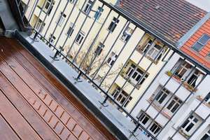 Sehr schöne 2 Zimmer DG-Whg mit Terrasse. Bitte keine Anrufe nur Mail Anfragen – Niemetzstraße 8, 12055 Neukölln (Ortsteil), Berlin – Vorschaubild 2