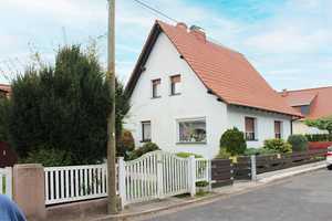 freistehendes Wohnhaus mit Garage, Nebengelass und schönem Grundstück in gefragter Lage – Sömmerda (Kreis) – Vorschaubild 1