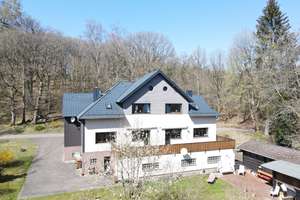 VR IMMO: Ihr Rückzugsort im Grünen- Doppelhaushälfte am Waldrand von Neunkirchen! – Die vollständige Adresse der Immobilie erhältst du vom Anbieter., 57290 Neunkirchen – Vorschaubild 4