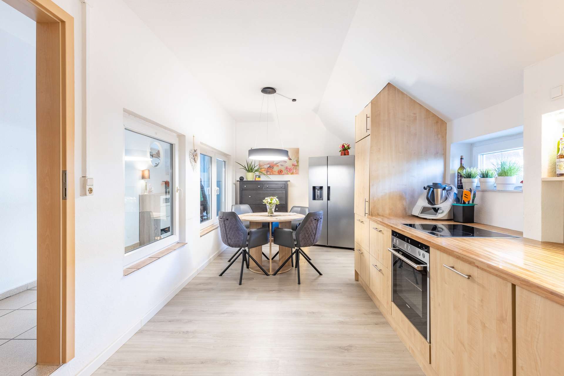 Immobilie in Visbek - Ländlicher Charme trifft moderne Technik und eröffnet Raum für Wohnen, Arbeiten und eigene Energie - Bild 1