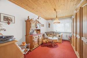 Direkt am Ostpark! Gut geschnittene 3-Zimmer-Wohnung mit sonniger Westloggia in ruhiger Lage – Die vollständige Adresse der Immobilie erhältst du vom Anbieter., 81735 Neuperlach, München – Vorschaubild 4