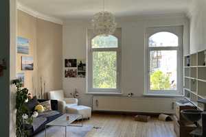 Zentrale 2,5-Zimmer Wohnung mit Einbauküche, befristet zum 30.06.2026 – Hannover – Vorschaubild 1