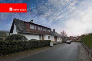 Einfamilienhaus mit Einliegerwohnung in Biebergemünd-Bieber – Die vollständige Adresse der Immobilie erhältst du vom Anbieter., 63599 Biebergemünd – Vorschaubild 1
