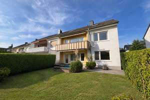 Ein- oder Zweifamilienhaus mit Potenzial -ideal für die große Familie oder als Mehrgenerationenhaus!