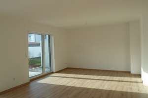 GROSSzügige, MODERNE DHH in RUHIGER und SONNIGER LAGE! IDEAL für Familien! SCHÖNER Garten! – Schwaigweg 24, 86928 Hofstetten – Vorschaubild 11