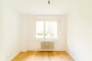 Bezugsfrei & provisionsfrei: 3-Zimmer-Wohnung mit Sonnenbalkon in Top-Zustand! – Berlin – Vorschaubild 6