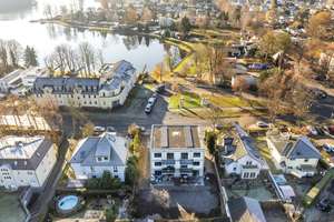 Attraktive Rendite! Vermietete 3-Zimmer-Wohnung mit traumhaftem Seeblick – Gosener Damm 5, 12559 Müggelheim, Berlin – Vorschaubild 1