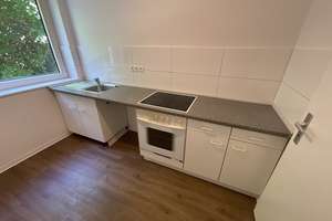 Frisch renovierte 2 Zimmer-Wohnung mit Tageslichtbad und Dusche – Ziegeleiweg 12, 23730 Neustadt in Holstein – Vorschaubild 5