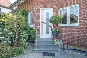 Wohnen am Landschaftsschutzgebiet! Gepflegte Doppelhaushälfte in Bielefeld-Jöllenbeck! – Die vollständige Adresse der Immobilie erhältst du vom Anbieter., 33739 Jöllenbeck, Bielefeld – Vorschaubild 3