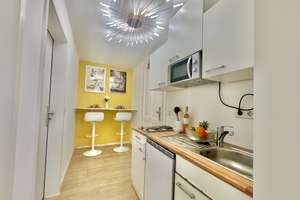 Saniertes Altbau-Zimmer in Köln-Mülheim – möbliert, hell & bezugsfertig – Dünnwalder Straße 58, 51063 Mülheim (Ortsteil), Köln – Vorschaubild 4