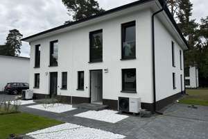 Exklusive Neubau-Doppelhaushälfte – luxuriös ausgestattet & sofort bezugsfertig – Die vollständige Adresse der Immobilie erhältst du vom Anbieter., 15827 Blankenfelde-Mahlow – Vorschaubild 3