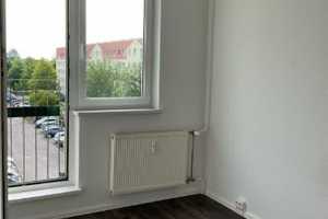 Große 3-Raum-Wohnung sucht Nachmieter! – Grünauer Allee 80, 4209 Leipzig – Vorschaubild 3