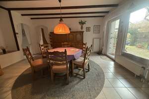Charmanter Winkelbungalow in Oberdürrbach – Plana-Einbauküche, Terrasse, Garage & Stellplatz – Die vollständige Adresse der Immobilie erhältst du vom Anbieter., 97080 Dürrbachtal, Würzburg – Vorschaubild 6