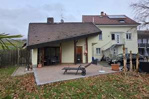 Modernes Einfamilienhaus mit Garten, Terrassen und Garage in schöner Lage von Efringen-Kirchen – Bahnhofstraße 15/2, 79588 Efringen-Kirchen – Vorschaubild 1