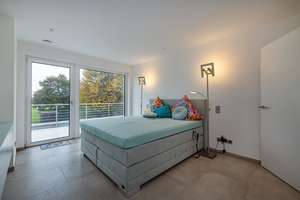 Design trifft Weitblick – Avantgarde-Villa am Feldrand von Krefeld-Verberg! – Die vollständige Adresse der Immobilie erhältst du vom Anbieter., 47802 Traar, Krefeld – Vorschaubild 20