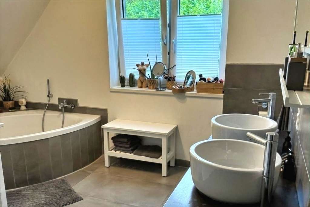 Immobilie in Deinstedt - Stilvolles Einfamilienhaus mit 2 Einliegerwohnungen! - Bild 4