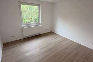 kernsaniert // Wärmepumpe // barrierefrei // Garage // Einbauküche – Die vollständige Adresse der Immobilie erhältst du vom Anbieter., 33719 Heepen, Bielefeld – Vorschaubild 8