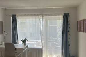 1-Zimmerwohnung mit Pantryküche und Balkon! – Zehnthofstraße 38A, 55252 Wiesbaden – Vorschaubild 4