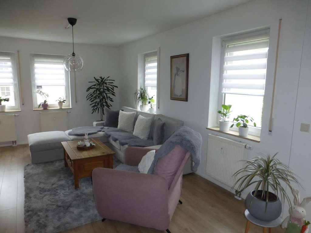 Immobilie in Lichtenstein/Sachsen - Gepflegte ETW für Kapitalanleger in Lichtenstein Hartensteiner Strasse - Bild 1