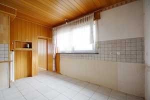 Großzügiges Zweifamilienhaus mit großem Garten, Nebengebäude und 2 Garagen in guter Lage von Rodgau! – Offenbach (Kreis) – Vorschaubild 7