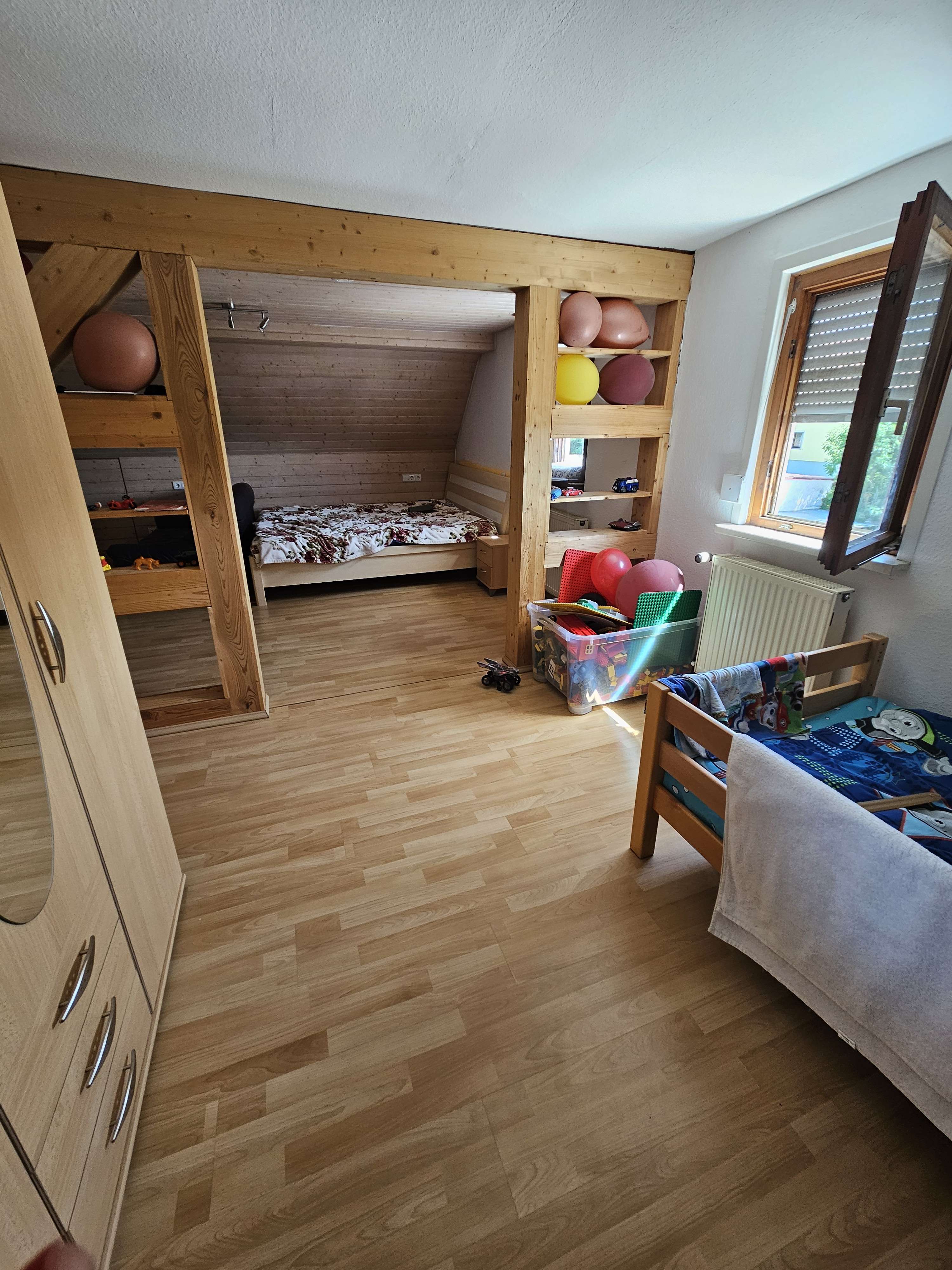 Immobilie in Sonnenbühl - Großzügiges 3 Familienhaus oder Areal mit Entwicklungspotenzial und Mischnutzung - Bild 7