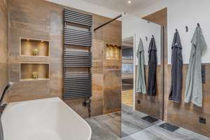 Großzügig und sehr modern: Bungalow mit Einliegerwohnung und tollem Garten – Die vollständige Adresse der Immobilie erhältst du vom Anbieter., 40880 West, Ratingen – Vorschaubild 7