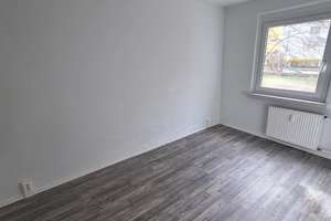 Einziehen und Wohlfühlen! 3 Raumwohnung mit Balkon und Einbauküche – Bruno-Taut-Ring 166, 39130 Neu Olvenstedt, Magdeburg – Vorschaubild 4