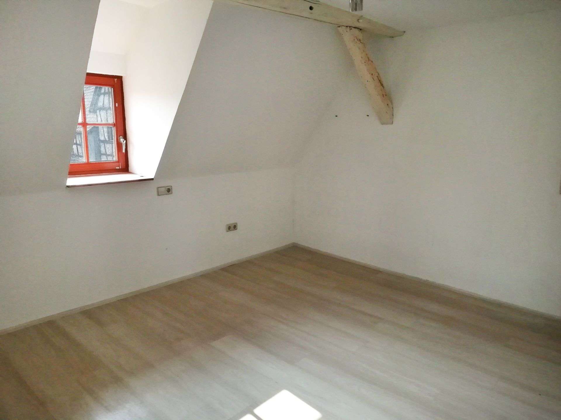 Immobilie in Mühlacker - Charmantes, bezugsfertiges und flexibles 2-FH  für Kapitalanleger oder Eigennutzer - Bild 3