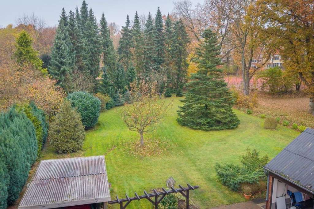 Immobilie in Fockbek - Provisionsfrei* Großzügiges familienfreundliches Zweifamilienhaus mit großem Garten in zentraler Lag - Bild 2