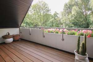 Attraktive Galeriewohnung am Unterbacher See – Die vollständige Adresse der Immobilie erhältst du vom Anbieter., 40627 Unterbach, Düsseldorf – Vorschaubild 1