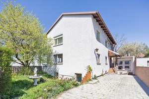 Sonniges Zweifamilienhaus in Obermenzing – flexible Wohnkonzepte & besonderes Potenzial – Die vollständige Adresse der Immobilie erhältst du vom Anbieter., 81245 Obermenzing, München – Vorschaubild 2