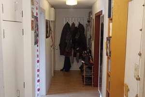 Unverbauter Blick ringsherum über Stuttgart. Sonnige, ruhige Wohnung. – Rosenbergstraße 56, 70176 Rosenberg, Stuttgart – Vorschaubild 2