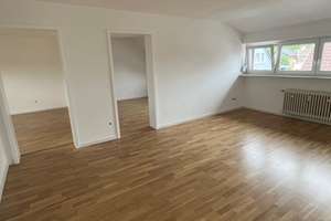 Moderne ruhige 3-Zimmer-Wohnung mit Einbauküche, Garage, Keller