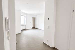Frisch renovierte 3 Zimmer-Wohnung in Köln – Die vollständige Adresse der Immobilie erhältst du vom Anbieter., 51105 Humboldt/Gremberg, Köln – Vorschaubild 1