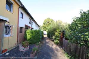 Mit Eigenleistung zum Familienglück - Solides REH im Siedlungsgebiet auf Erbbaugrundstück – Die vollständige Adresse der Immobilie erhältst du vom Anbieter., 68305 Waldhof, Mannheim – Vorschaubild 46